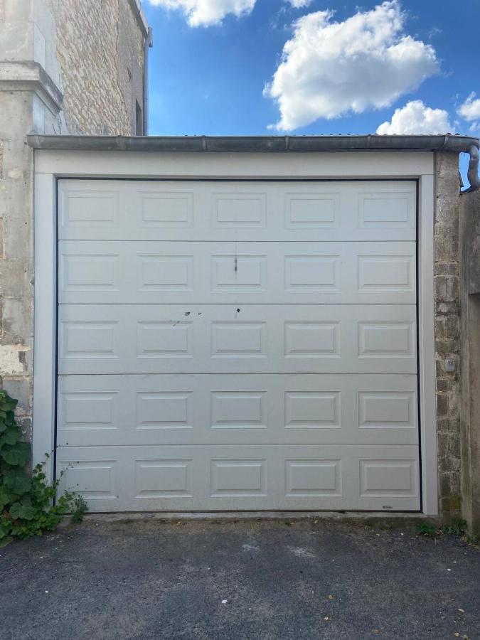 Maison Saint Louis Poitiers Luaran gambar